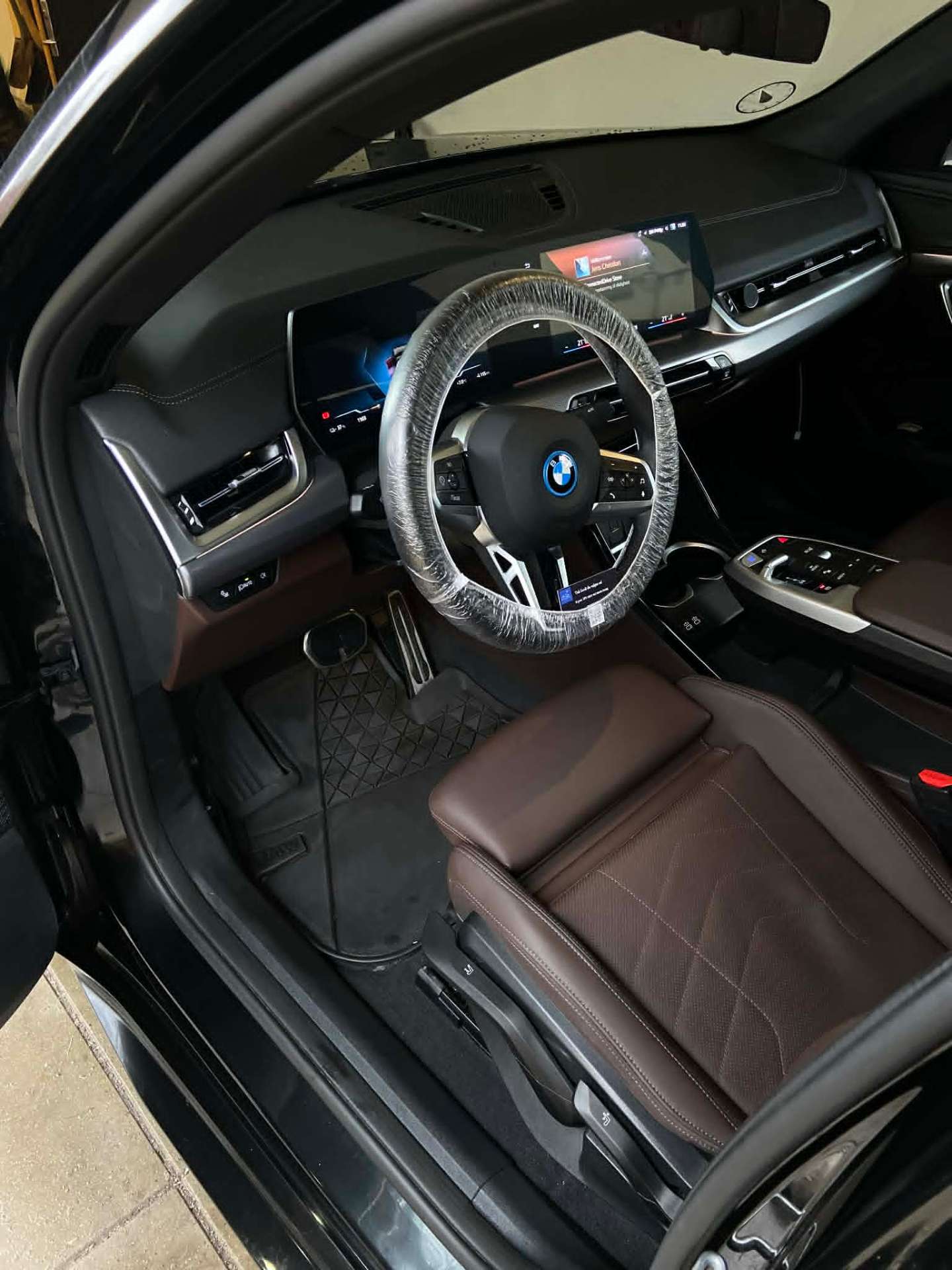 BMW iX kabine efter rens